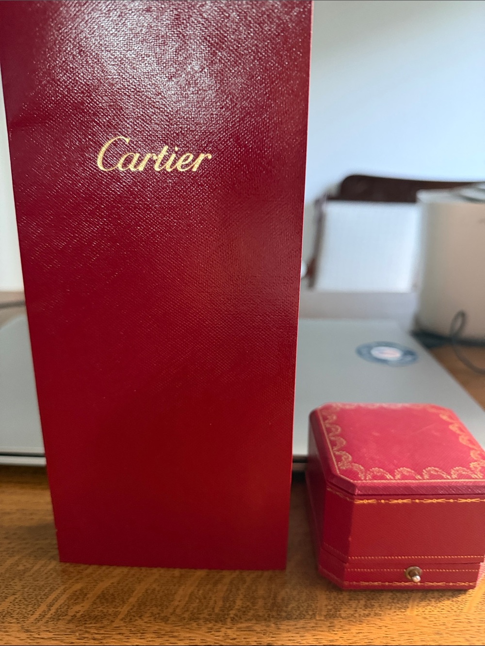 Cartier 18kt Gold Small Love Band with Presentation Box , Receipt Folder, bag - Picture 2 of 7